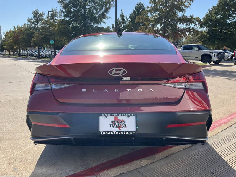 2025 Hyundai Elantra SEL Convenience