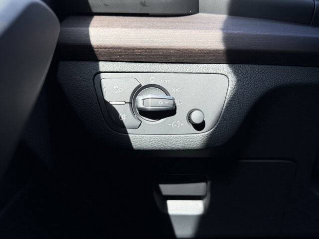 2024 Audi Q5 e quattro S line Premium 55 TFSI