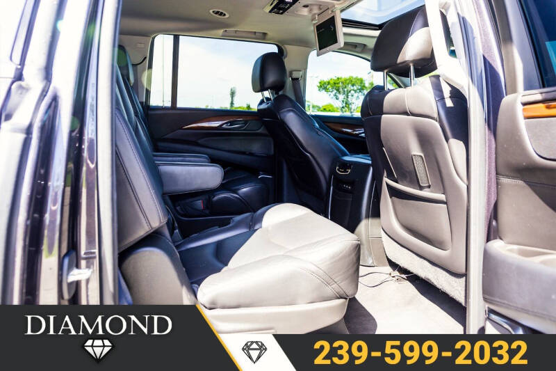 2017 Cadillac Escalade ESV Luxury