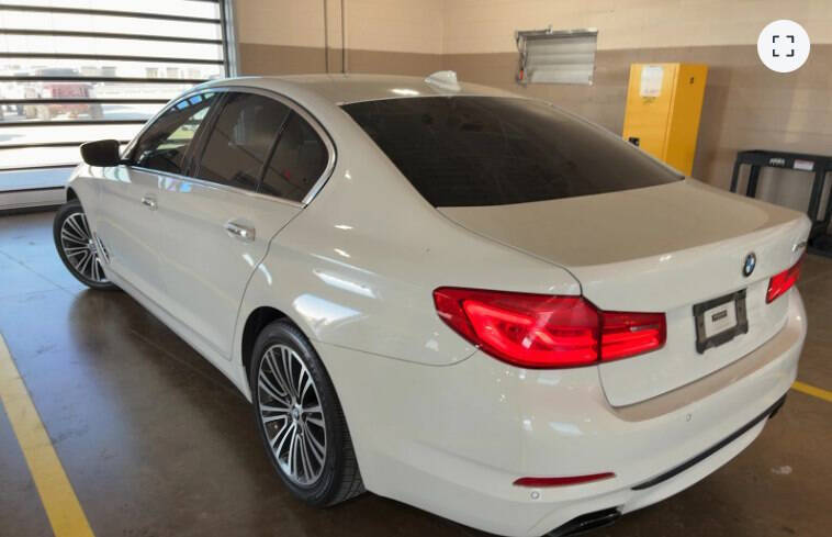 2018 BMW 5 Series 540i