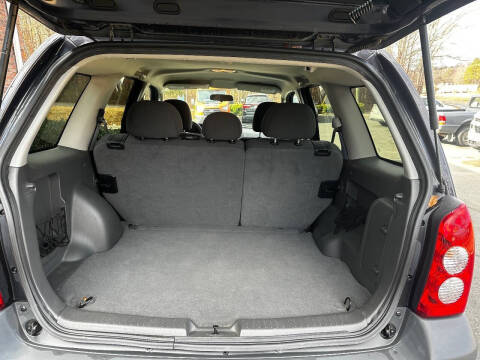 2005 Mazda Tribute i