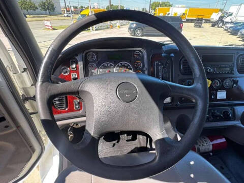 2017 Freightliner M2 106