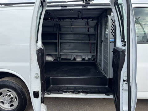 2019 Chevrolet Express 2500