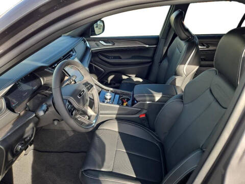 2025 Jeep Grand Cherokee Overland