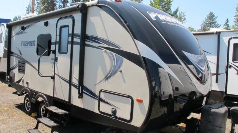 2017 Keystone RV premier 19FB Slideout for sale at Oregon RV Outlet LLC - Travel Trailers in Grants Pass OR