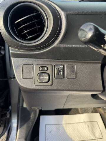 2014 Toyota Prius c Four