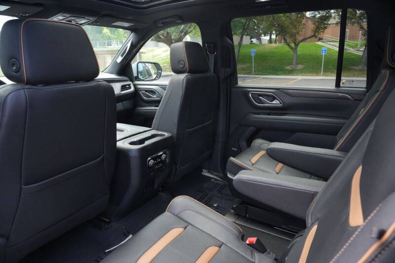 2023 GMC Yukon XL AT4