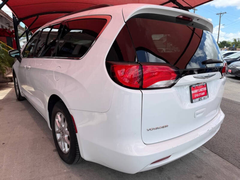 2021 Chrysler Voyager LXi