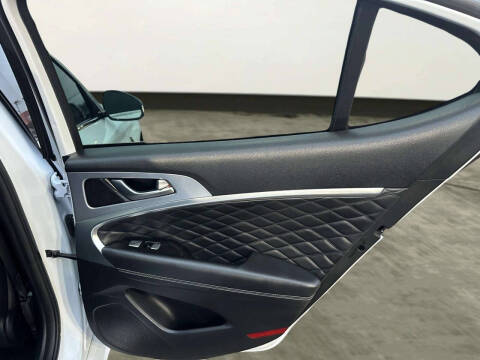 2019 Genesis G70 3.3T Advanced