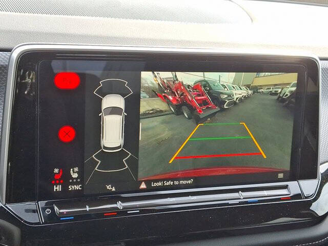 2025 Volkswagen Atlas Cross Sport SEL R-Line Black 4Motion