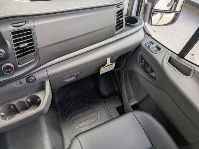 2025 Ford Transit 250