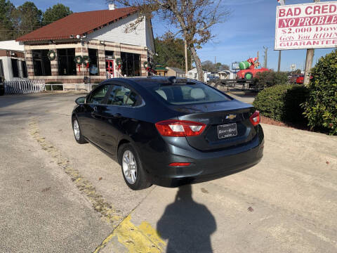 2017 Chevrolet Cruze LT Auto