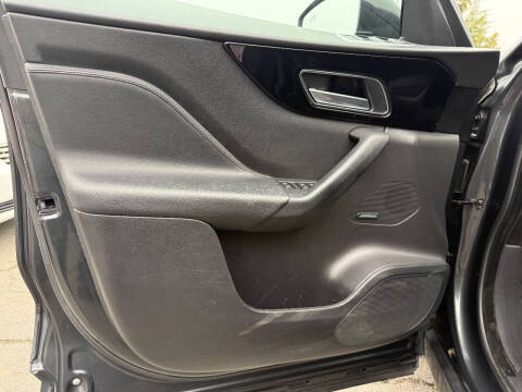 2020 Jaguar F-PACE 25t Premium