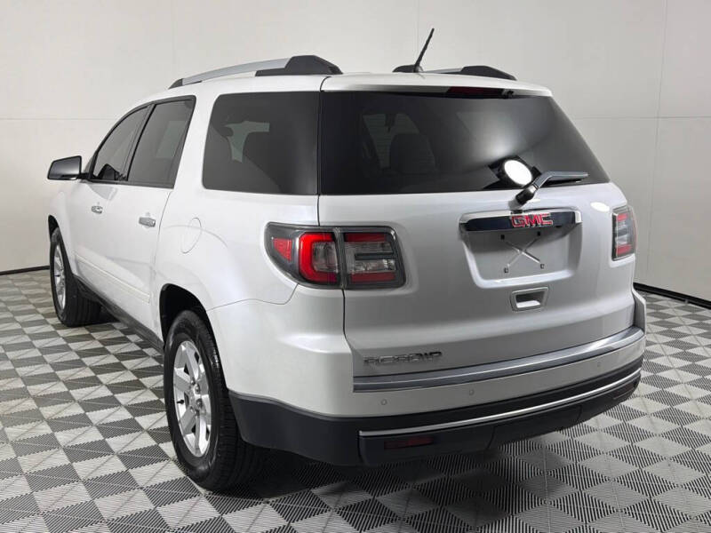 2016 GMC Acadia SLE-2