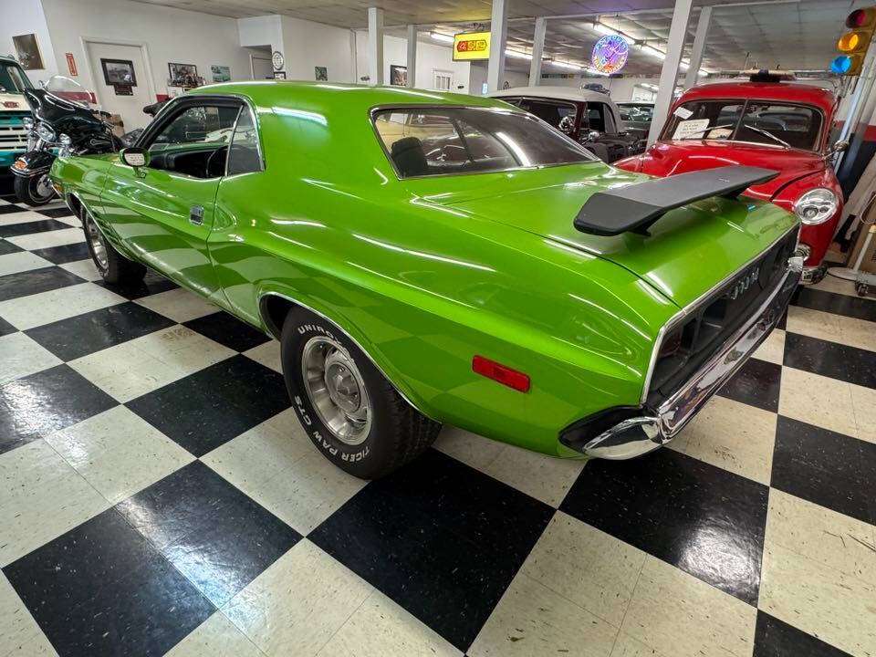 1973 Dodge Challenger 31