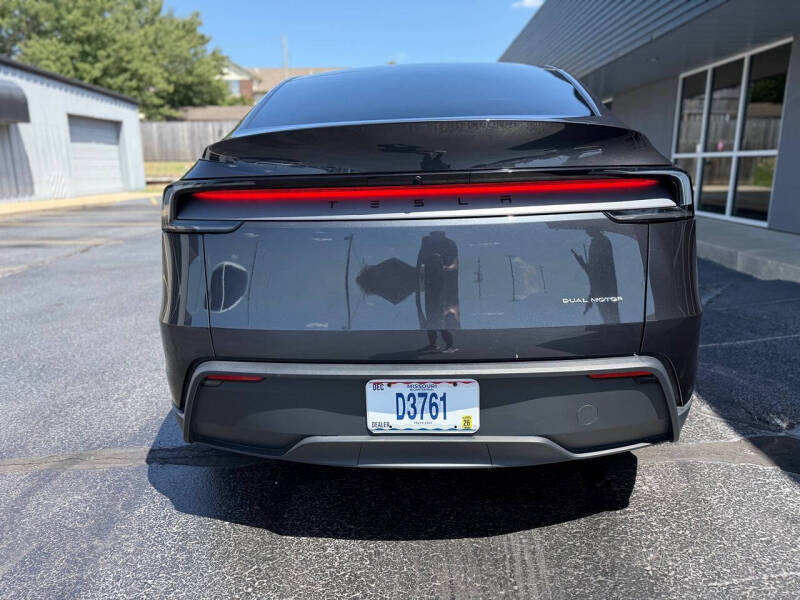 2026 Tesla Model Y Premium