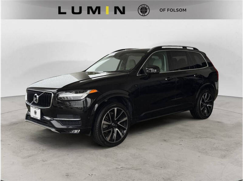 2019 Volvo XC90 T6 Momentum