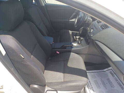 2013 Mazda MAZDA3 i Touring