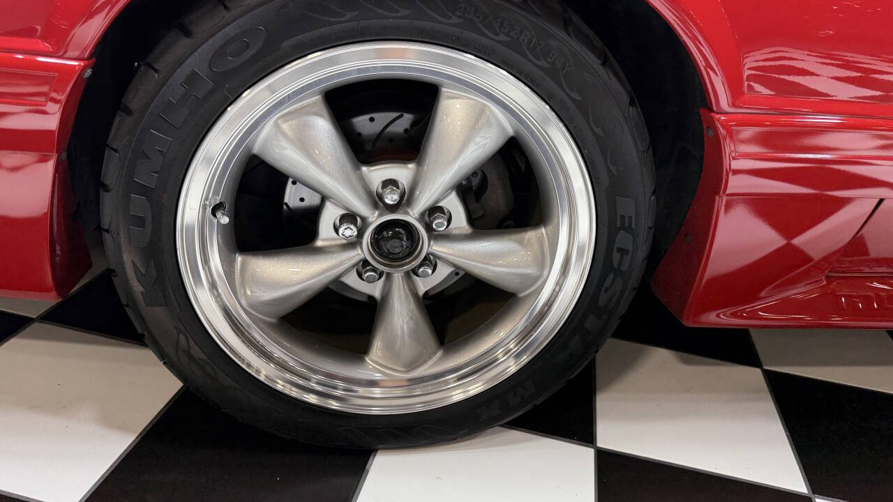 1993 Ford Mustang 29