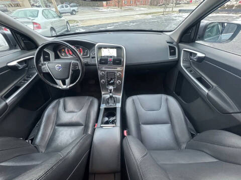 2016 Volvo XC60 T5 Premier