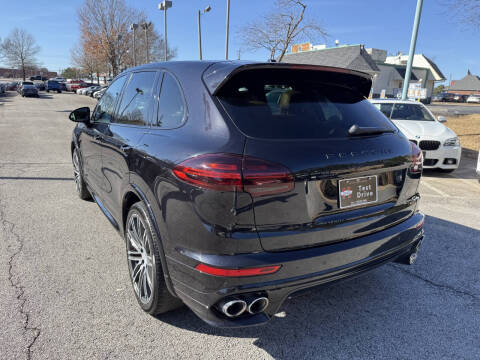 2016 Porsche Cayenne GTS