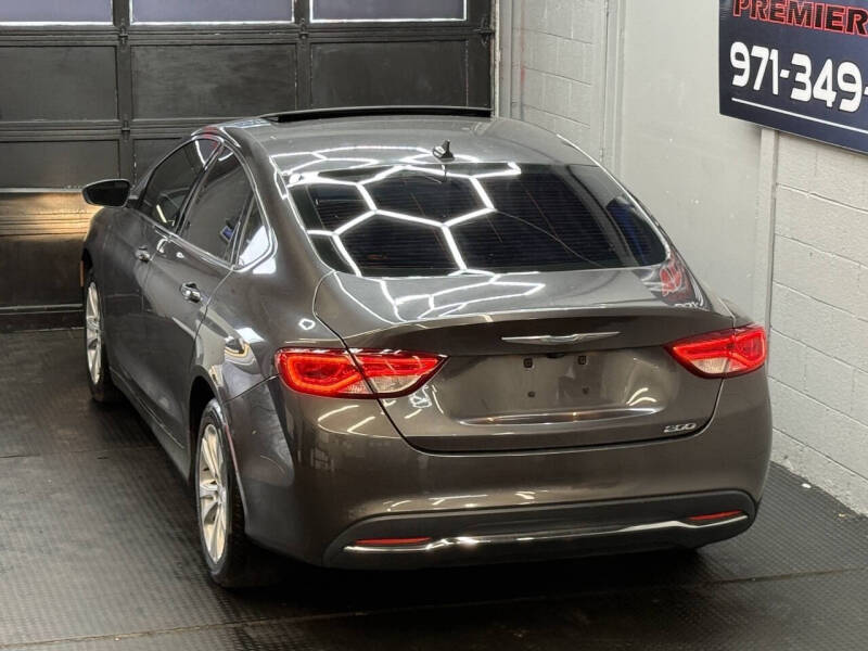 2016 Chrysler 200 Limited
