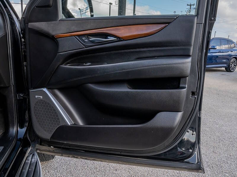 2019 Cadillac Escalade Luxury