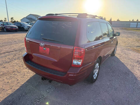 2008 Hyundai Entourage GLS
