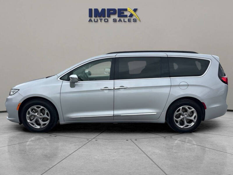 2022 Chrysler Pacifica Limited