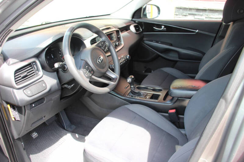 2017 Kia Sorento L