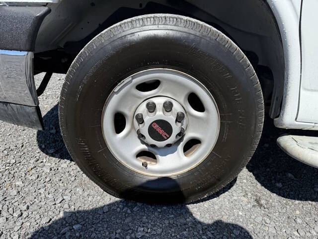 2023 GMC Savana 2500