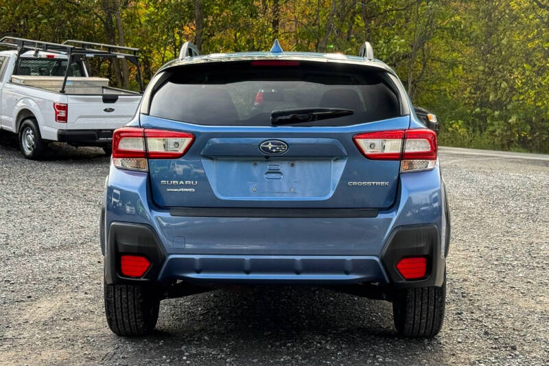 2018 Subaru Crosstrek 2.0i Premium photo 3