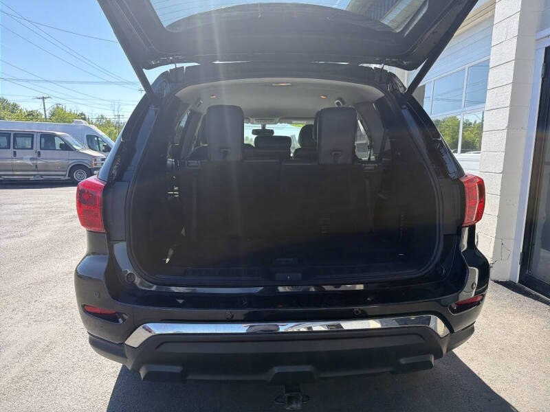 2019 Nissan Pathfinder SL