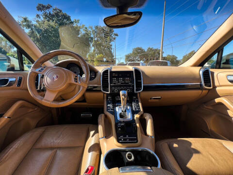 2012 Porsche Cayenne S