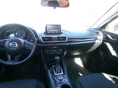 2016 Mazda MAZDA3 i Sport