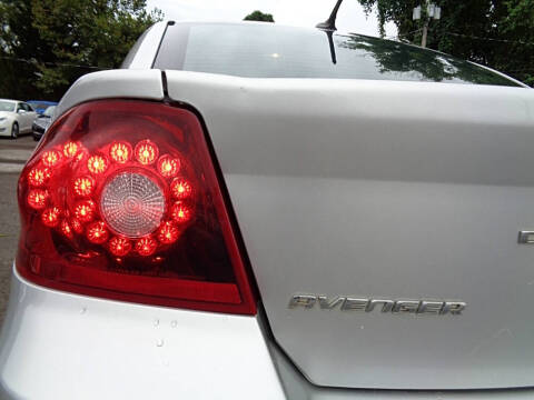 2012 Dodge Avenger SE