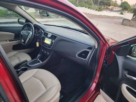 2011 Chrysler 200 Limited