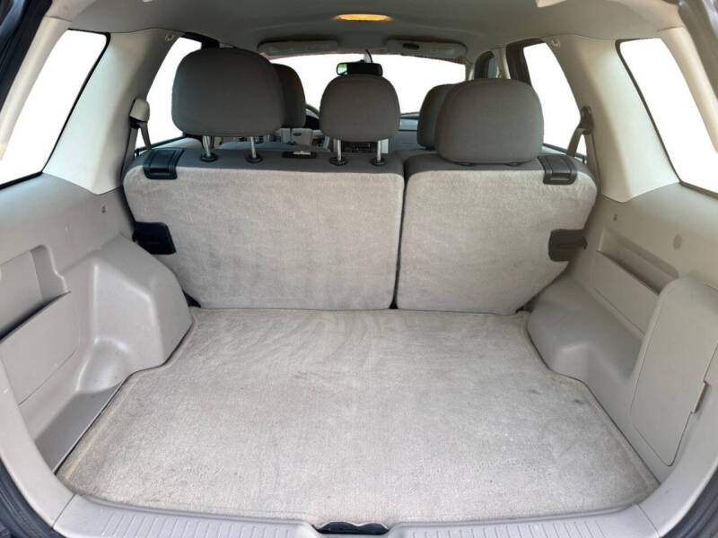 2011 Ford Escape XLS