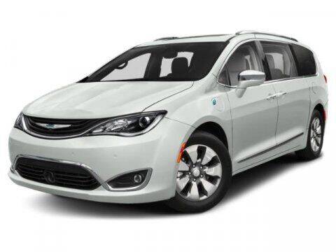 2018 Chrysler Pacifica Hybrid for sale at Stephen Wade Pre-Owned Supercenter in Saint George UT