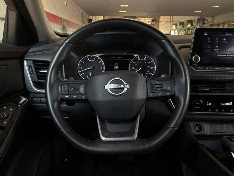 2025 Nissan Rogue SV