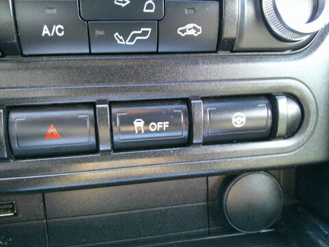 2017 Ford Mustang V6