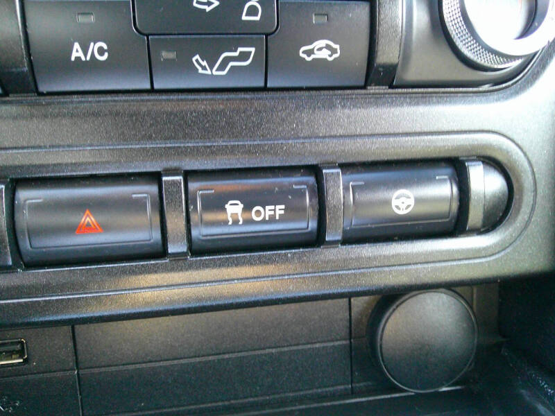 2017 Ford Mustang V6