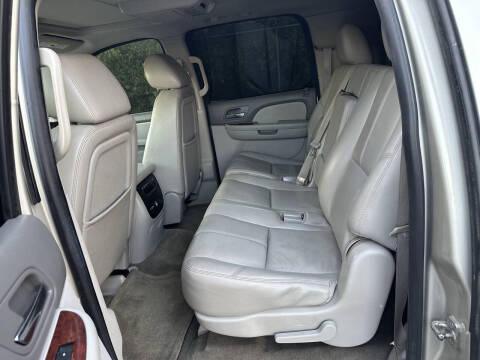 2014 Chevrolet Suburban LT