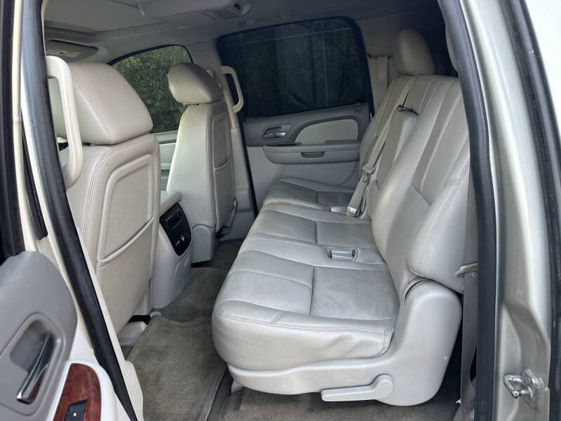 2014 Chevrolet Suburban LT