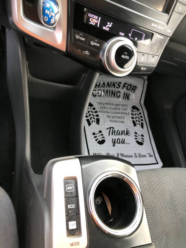 2013 Toyota Prius v Three
