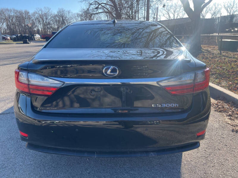 2018 Lexus ES 300h