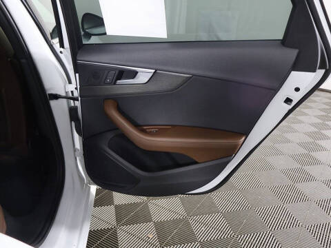 2019 Audi A4 quattro Premium Plus 45 TFSI