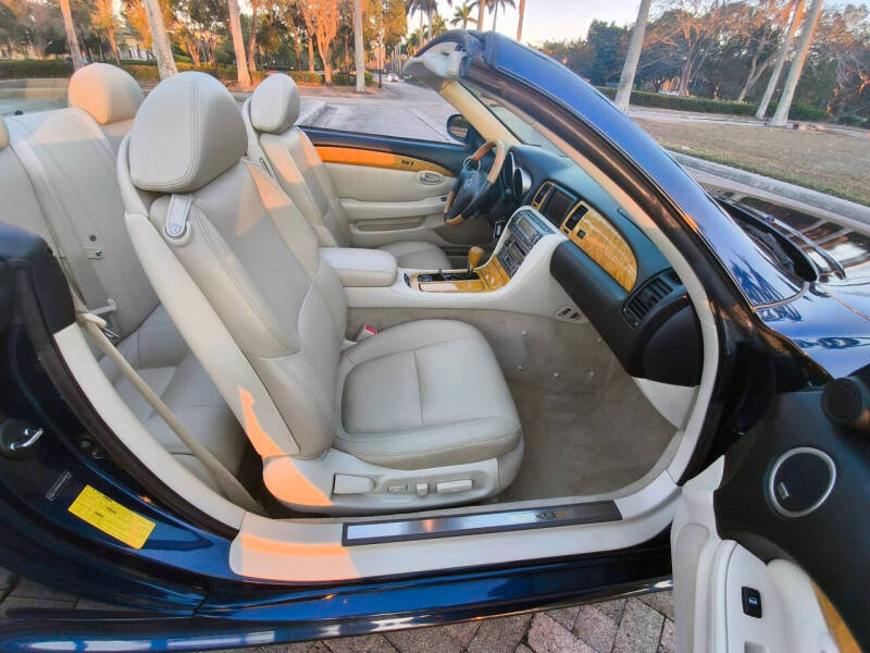 2004 Lexus SC 430