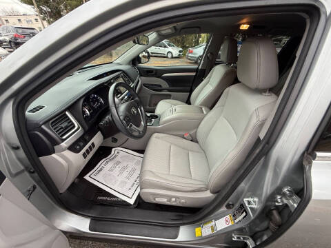 2017 Toyota Highlander LE Plus