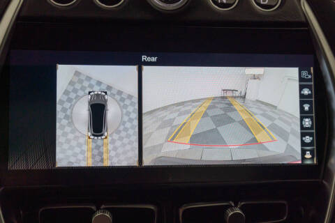 2021 Aston Martin DBX